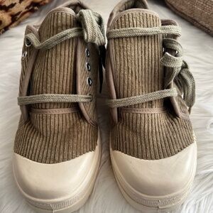 NWOT/BOX Army Green Chinese Laundry Women’s Sz 9 Corduroy Oxford Platforms.
